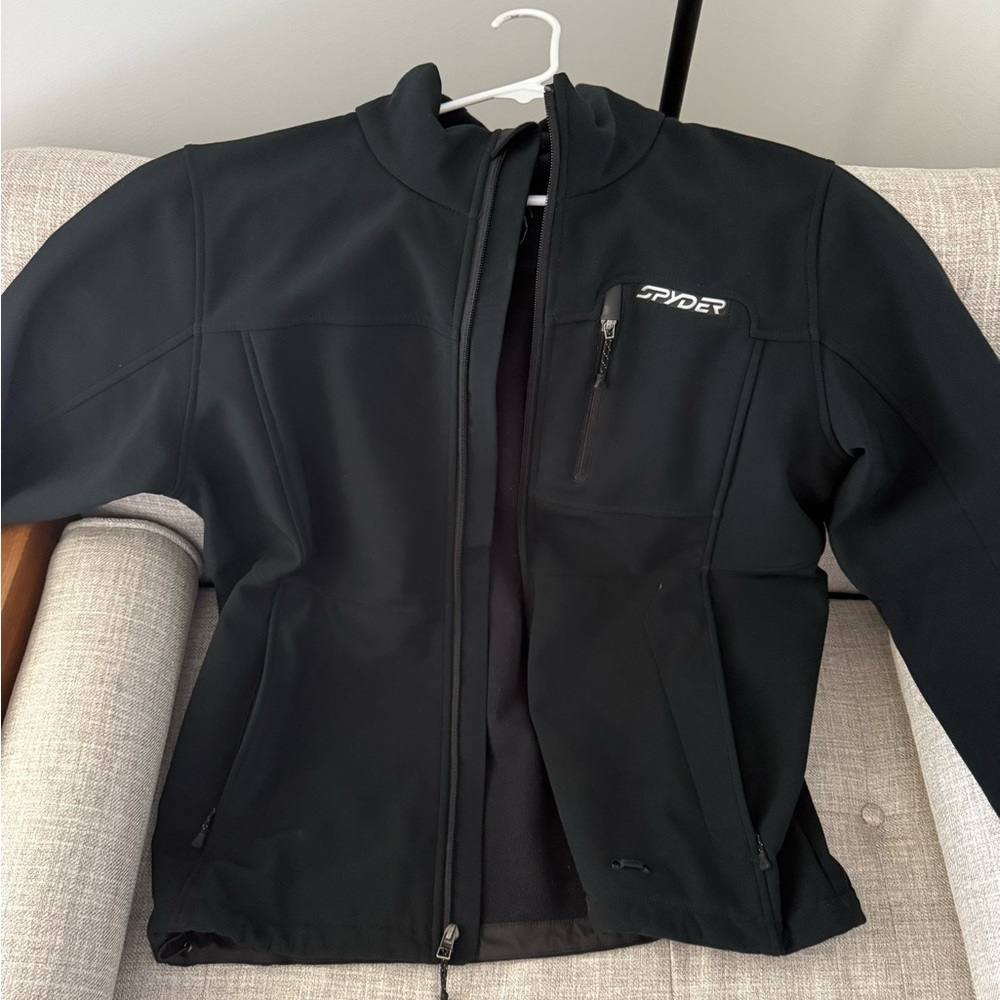 Men’s size L Spyder shell jacket. Like new! Black.
